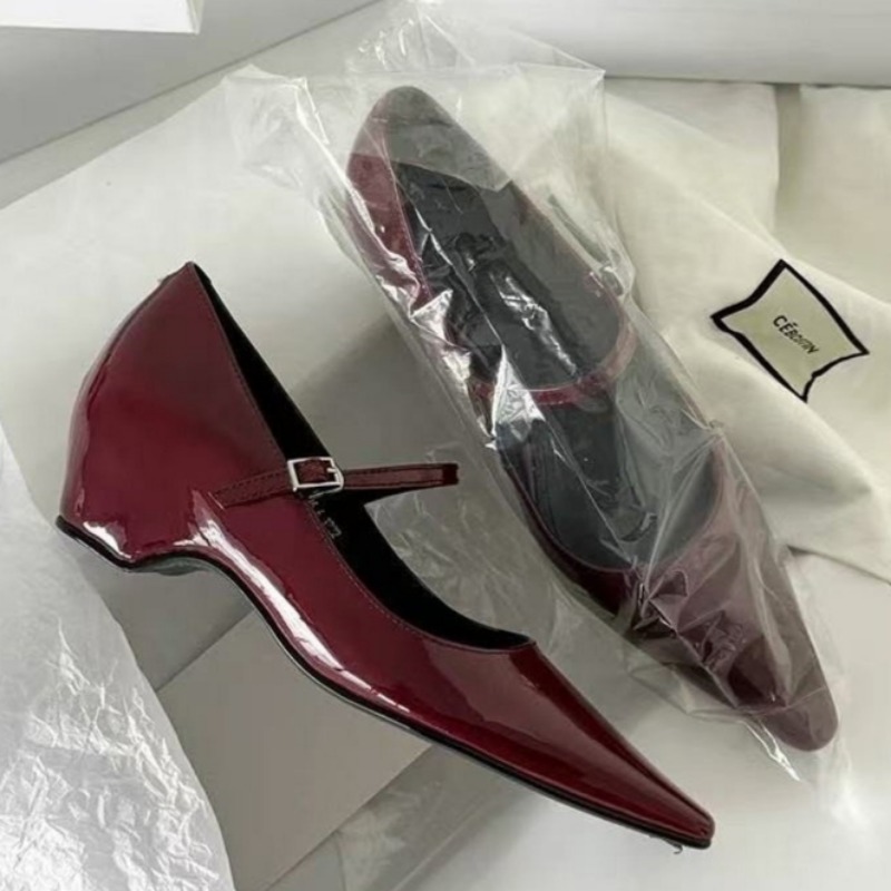 Sandals - Sepatu Wanita Model Terbaru 2026, Manis